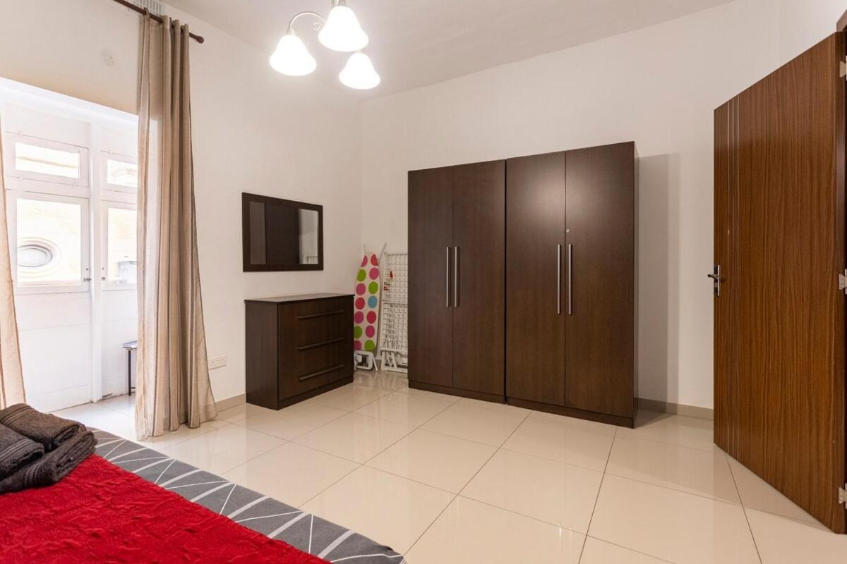 Superbly Located Cosy 2-Bedroom Apartment 瓦莱塔 外观 照片