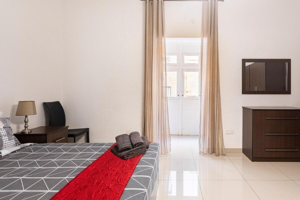 Superbly Located Cosy 2-Bedroom Apartment 瓦莱塔 外观 照片