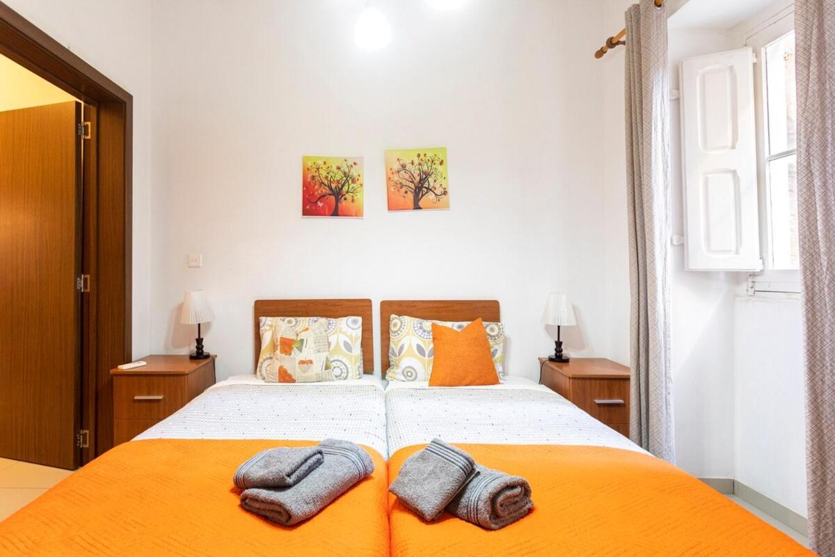 Superbly Located Cosy 2-Bedroom Apartment 瓦莱塔 外观 照片
