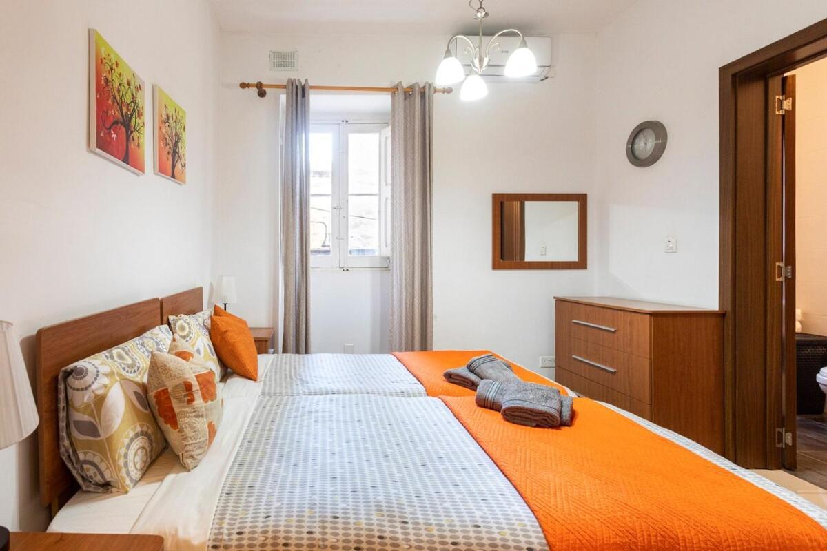 Superbly Located Cosy 2-Bedroom Apartment 瓦莱塔 外观 照片